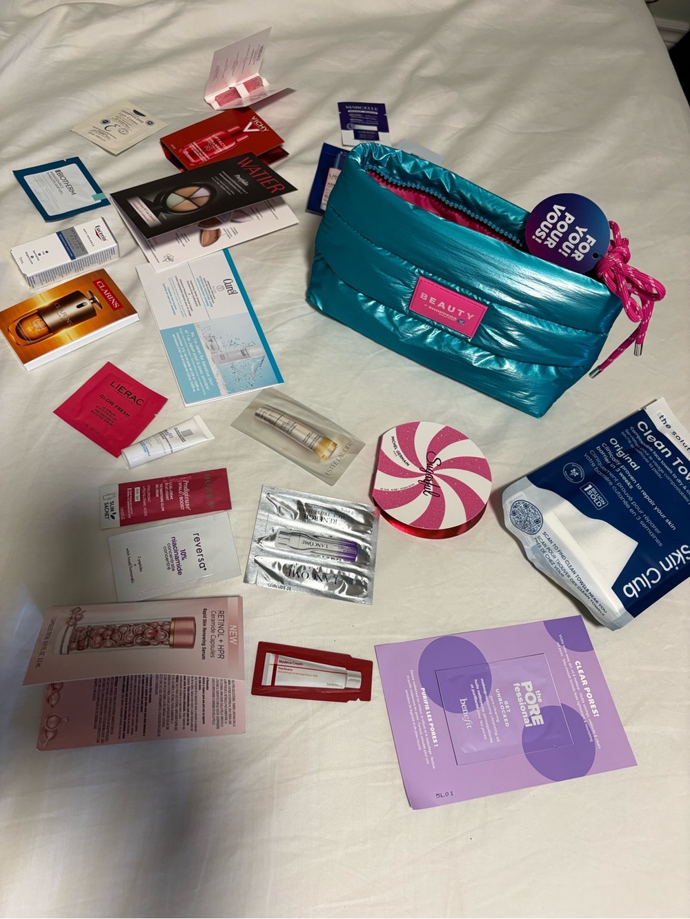 NWT Shoppers Drug Mart Cosmetic Travel Pouch filled with lots of beauty samples